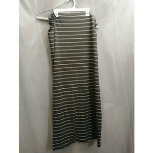 Eddie Bauer gray striped maxi skirt